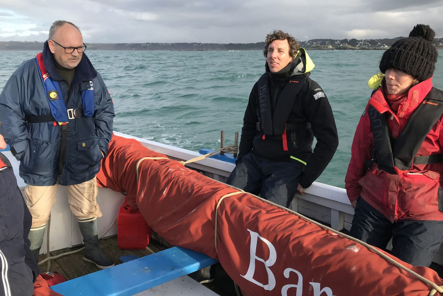 Équipiers préparant Barr Awel pour l’hivernage