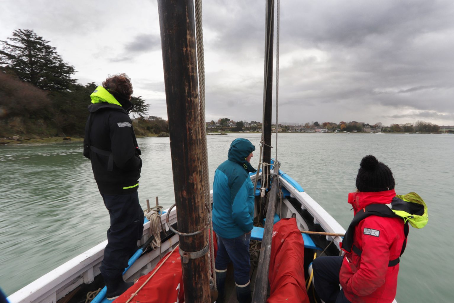Équipage de Barr Awel en navigation pendant l’hivernage