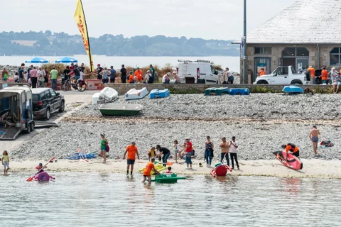Animations nautiques enfants à la Fête de la Sardine de Locquémeau.